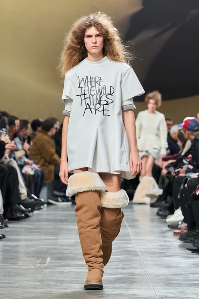 Look 13